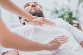 Do Reiki Sessions Help in Mind and Body Healing?