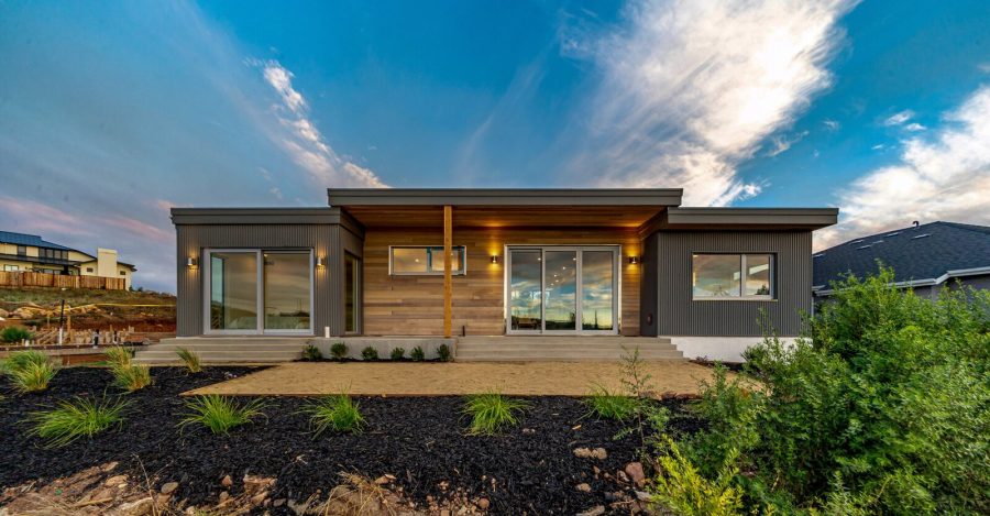 Prefabricated House vs. Flat: What Should You Buy?